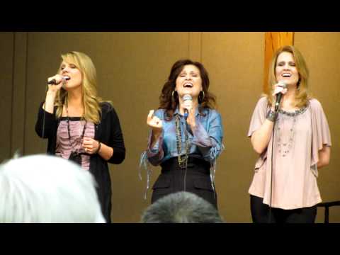 Sisters (Blessed Be the Tie That Binds) 09-23-11 Northwest GospelFest