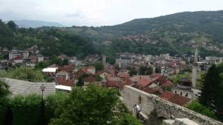 preview picture of video 'Travnik stari grad, ezan za podne namaz'