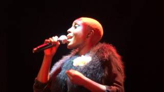Laura Mvula - Make Me Lovely (HD) Live In Paris 2013