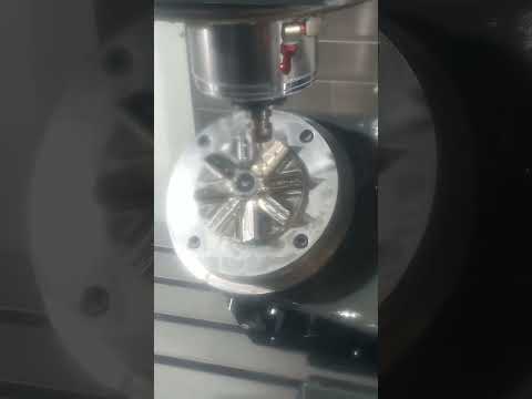 HAAS VF4 TRT 210 Simultaneous Deburr