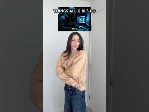 All girls do this 👩🏻🫣 #elsarca #tiktok