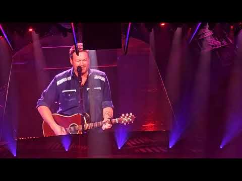 Blake Shelton, Las Vegas, @ the Colosseum. First show of his Residency. 1-15-2026