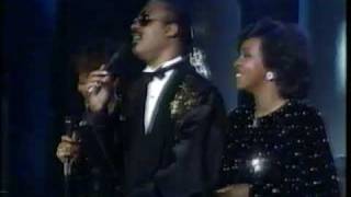 Dionne, Stevie and Gladys - That&#39;s What Friends Are For (LIVE 1985)