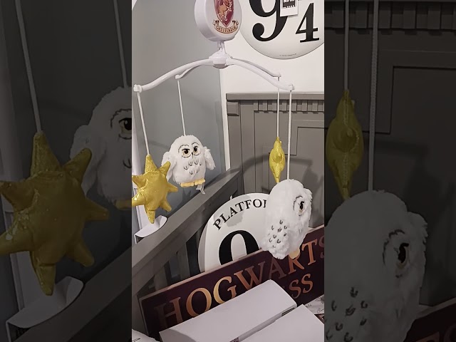 Vídeo relacionado con Rainbow Designs Manta cómoda de Harry Potter para recién Nacidos, edredón Aterciopelado Suave con Detalles de Estrellas, compañero abrazable para bebés Desde el Nacimiento