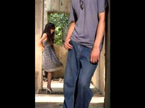 Vedat Ademi feat Rezarta Shkurta - Dua Te Iki Larg