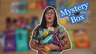 What's inside this mystery vegan snack box by Good Grocer? Vegan & non-vegan review this Amazon buy!