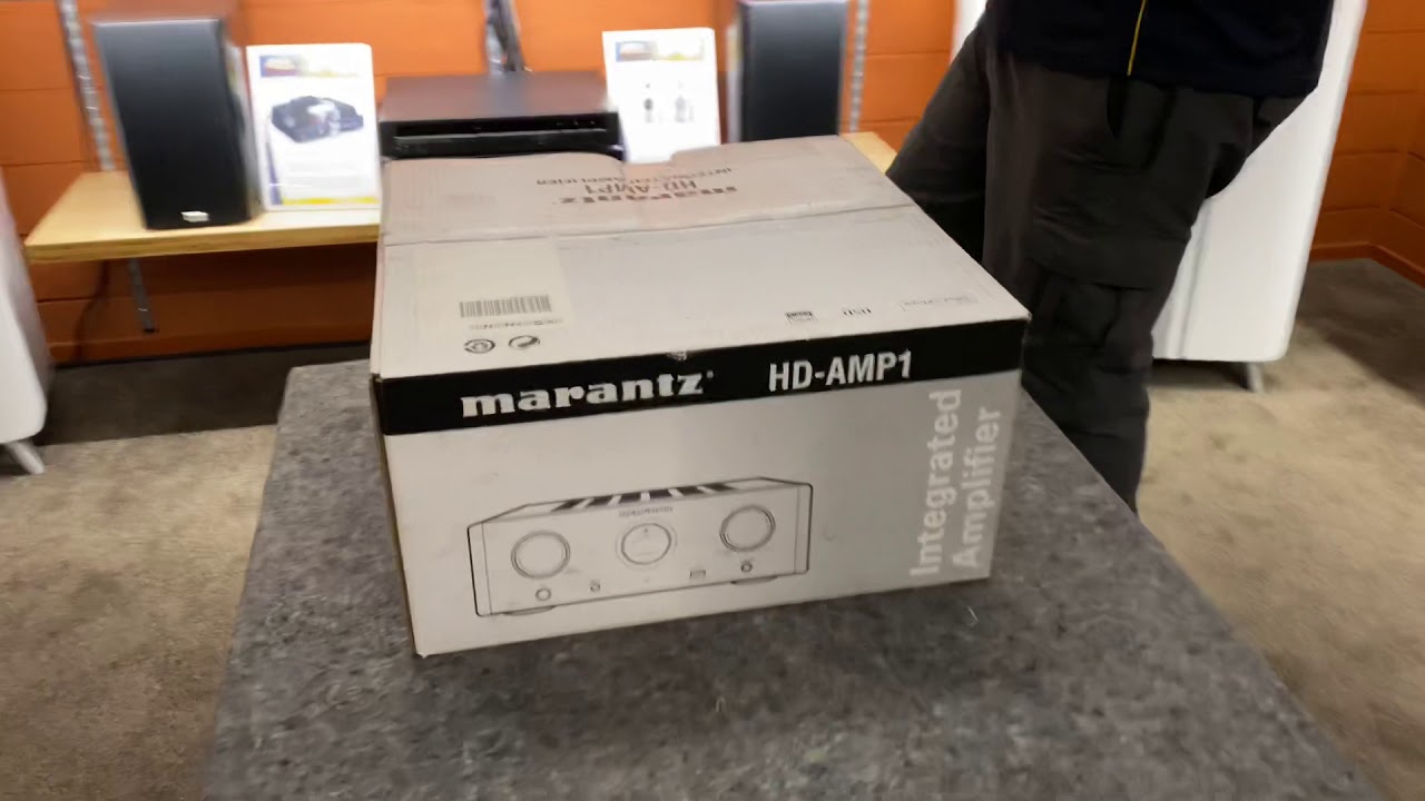 Unboxing Marantz HD-AMP1