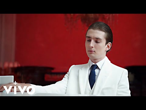 Barron Trump Singing  "Thank You, Mom and Dad" | AI cover |