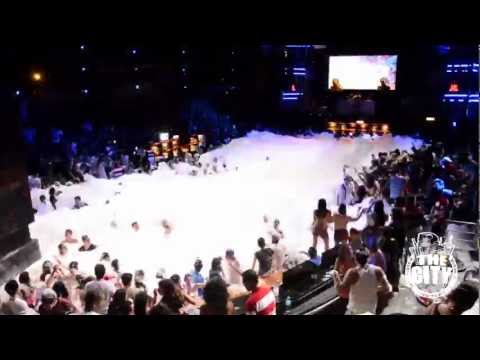 YouTube video about: What to wear to a foam party?