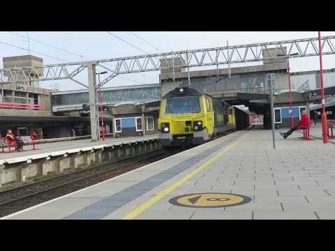 Class 70015 - 408Z - Freightliner - At Speed - Stafford - 15.04.2019