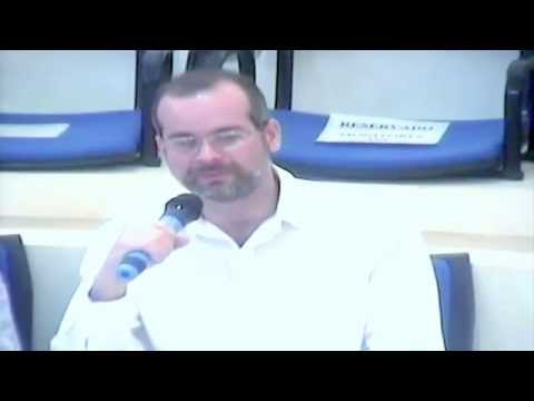 O paradoxo do inversor(a) ficar impertubável na juventude