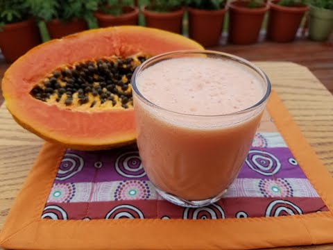 Papaya Fruit Drink (Batida de Papaya)
