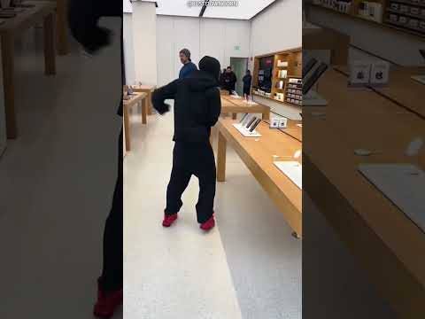 Thief steals over 40 iPhones from Apple store | SWNS