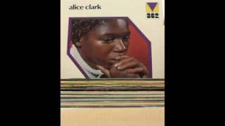 AliCE clARK - LoOkinG At liFE