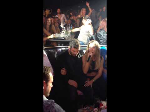 H Aμαρυλλίδα τραγουδάει " Διαταγές" στο Teatro Music Hall ! 19-10-2013