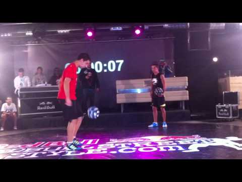 Enis VS Tokito 1/2 Final Red Bull Street Style Bulgaria