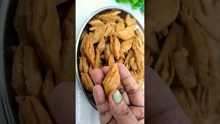 Download lagu Make crispy flaky namakpare without refined flour using wheat flour #namakparerecipe #vratrecipe mp3