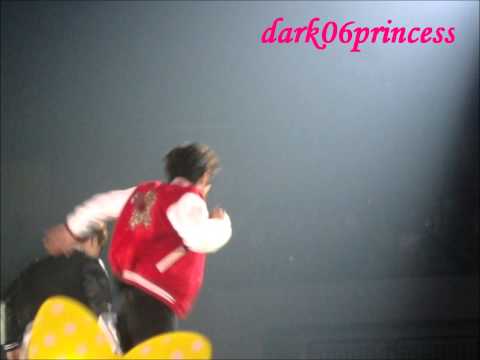 2PM Junho Solo Stage (fancam)