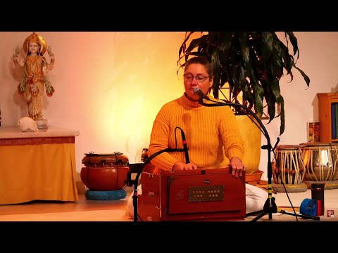 Satsang - Kirtan, Mantra und Arati mit Katyayani - Yoga Vidya Ashram Live,  29.10.2021, 7:00 Uhr