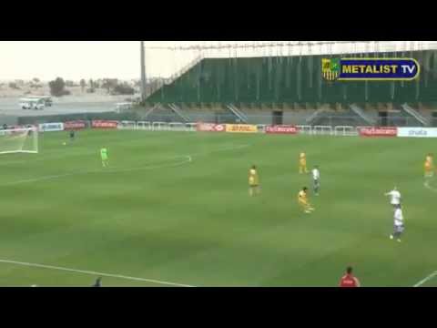 Magnifique but d'un arrière latéral qui lobe le Gardien adverse "GoalTv"