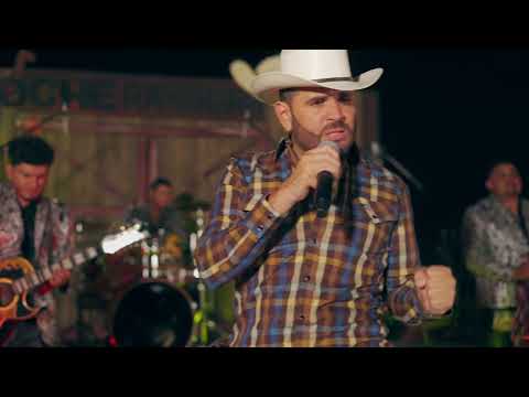 El Komander - Con la Pistola en la Mano (En Vivo - Noche Ranchera, Vol. 3)
