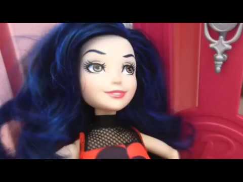 Descendants 2, Mal, Ben and Uma Plan Mal's Birthday Part 3