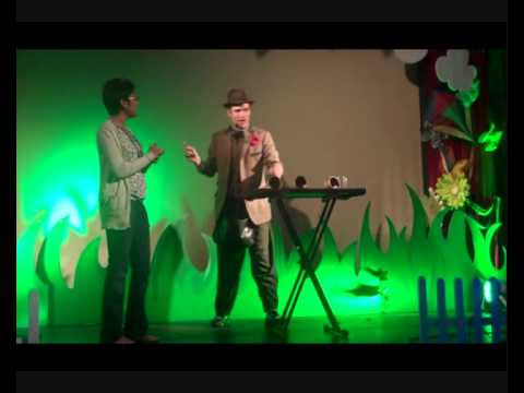 Charlie Caper magician