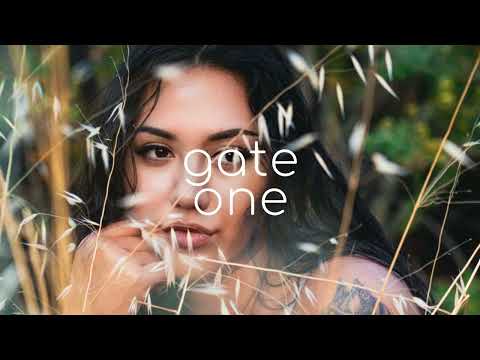 Ev Wilde X Ryan Ennis - Dance With Somebody // Radio Edit