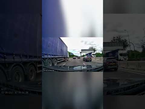 Pull in, hit brake.  Crazy driving, close calls, driving fails and near misses. #dashcam