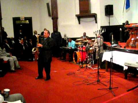 Horn of Praise-Ed Cross Give Thanks