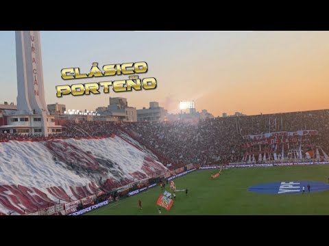 "ESPECTACULAR Recibimiento Huracan vs San Lorenzo" Barra: La Banda de la Quema &bull; Club: Huracán