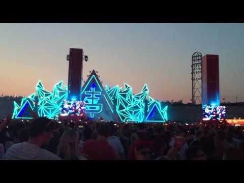 Armin van Buuren ft. Mr. Probz - Waves live at The Flying Dutch 2016