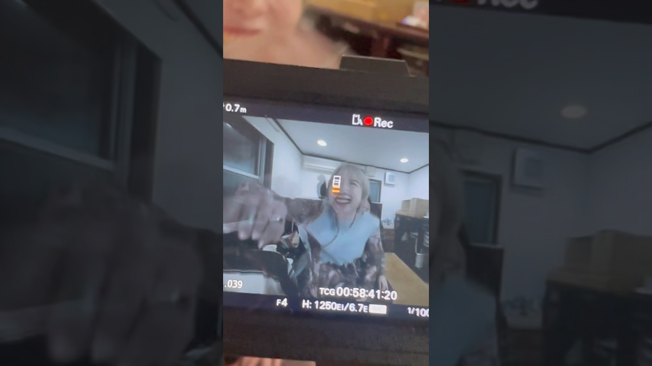 飛んだ野次の羽をもげ🐝❕ #泣きっ面に8 #汐れいら