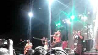 Big d and the kids table 8/10/08