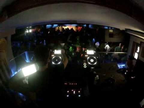LEON play Medeew & Chicks Luv Us - And So On @ SPARTACUS CLUB 02.11.2013