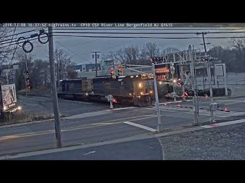 12- 7-2018 16:37 nb CSX 4069, 4227 C712