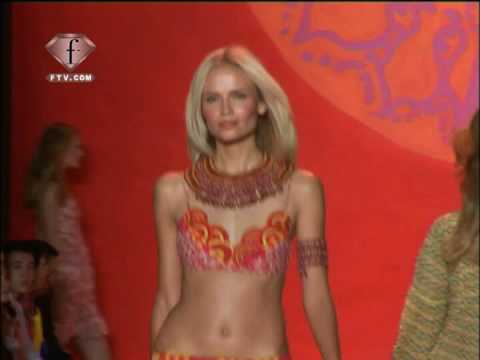 FashionTV | FTV.com - Anna SUI - New York SS 09
