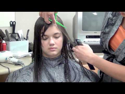 Swoop bangs hairstyle everyone's asking for video thumbnail