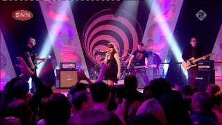 Garbage &quot;Why Do You Love Me&quot; Top of the Pops [April, 2005]