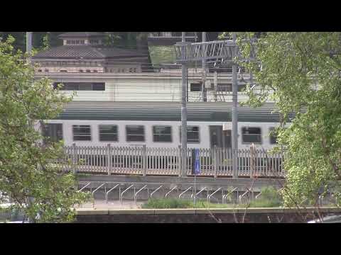 E189 NordCargo con carri tramoggia ed E464 con MDVC Trenord - Monza 12/04/2014