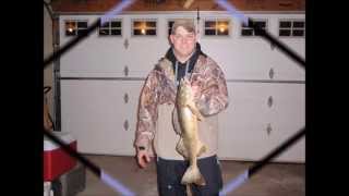 preview picture of video 'Early Ice 2014 Walleye Minnesota - Brainerd Lakes area'