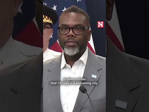 Chicago Mayor Condemns ICE Raids For Popularizing Fear