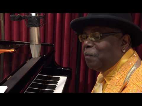 Kenny 'Blues Boss' Wayne is "Jumpin' & Boppin'" on his 2016 album