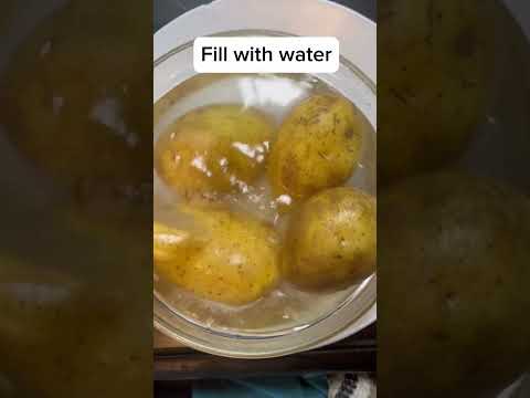 How to boil potatoes in microwave. Fast potatoes boiling