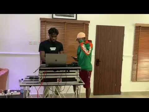 DJ 4kerty Freestyle Mix With The Zanku Master Zlatan Ibile, Papisnoop in the Cut too