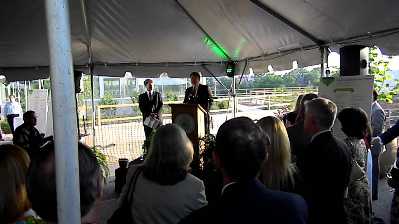 Living Buildings - Phipps Landscape Design Center - Richard Piacentini Director