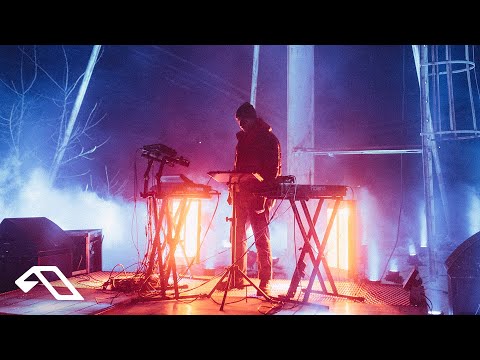 CRi - No Mission (Live at Igloofest Montreal)