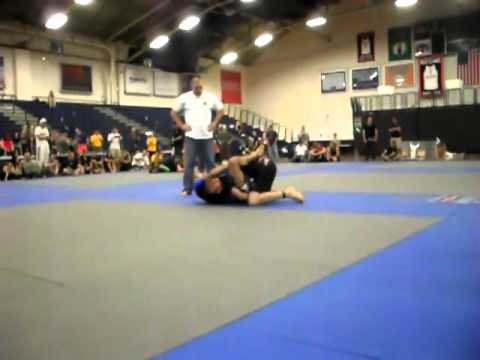 FreeStyle Grappling Open. (The Hitman) Brett Porter Intermediate No-Gi Rnd-2.flv