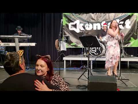 Kontakt (cz) cover band - Adele "Easy on Me" | KONTAKT (LIVE)