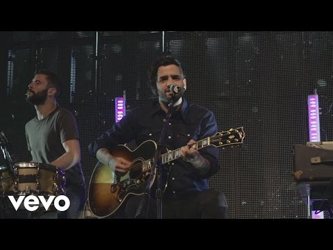 Fresno - Alguém Que Te Faz Sorrir (Ao Vivo)